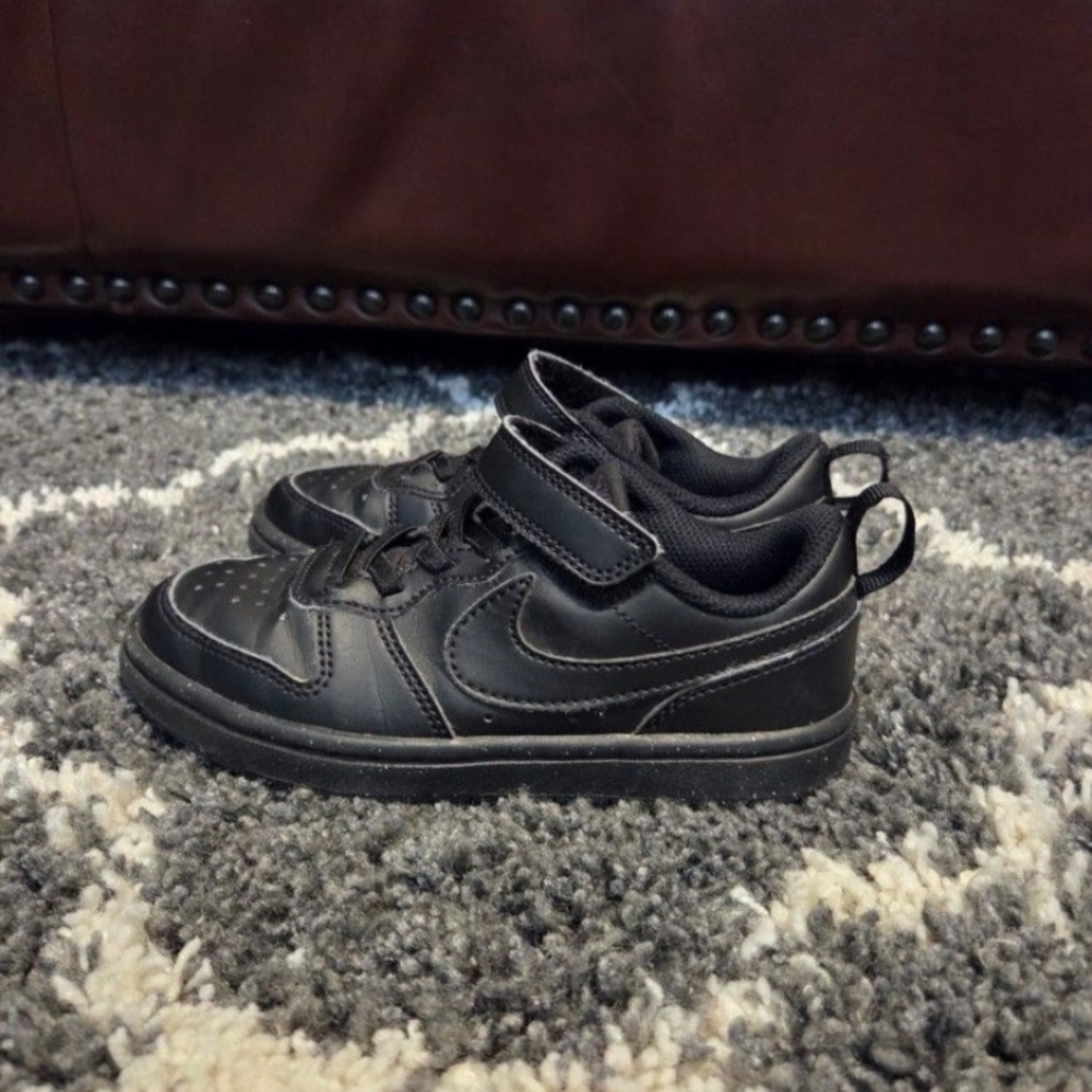 Nike Kids Black Sneakers